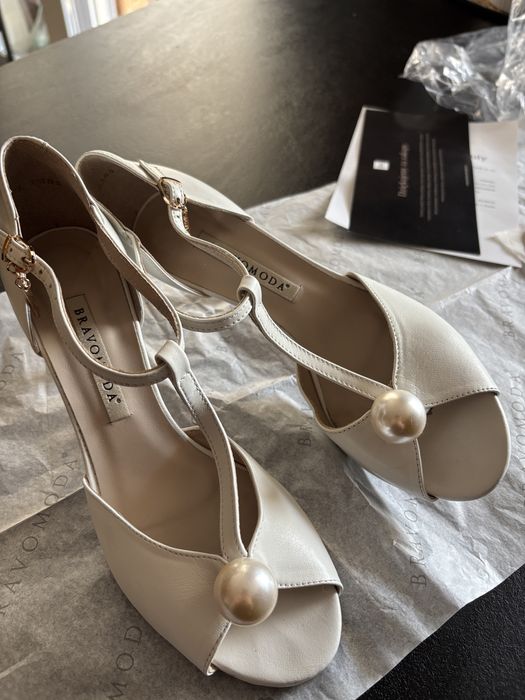 Sandałki ślubne r. 38 Bravomoda