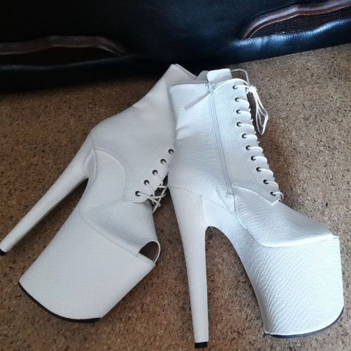 Стріпи трійка шкіра