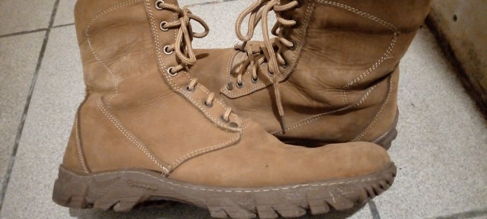 Берцы немного  б/у 45р