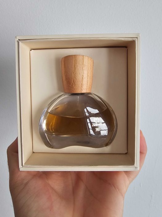 Perfume Natura 740 - Sândalo e Breu Branco