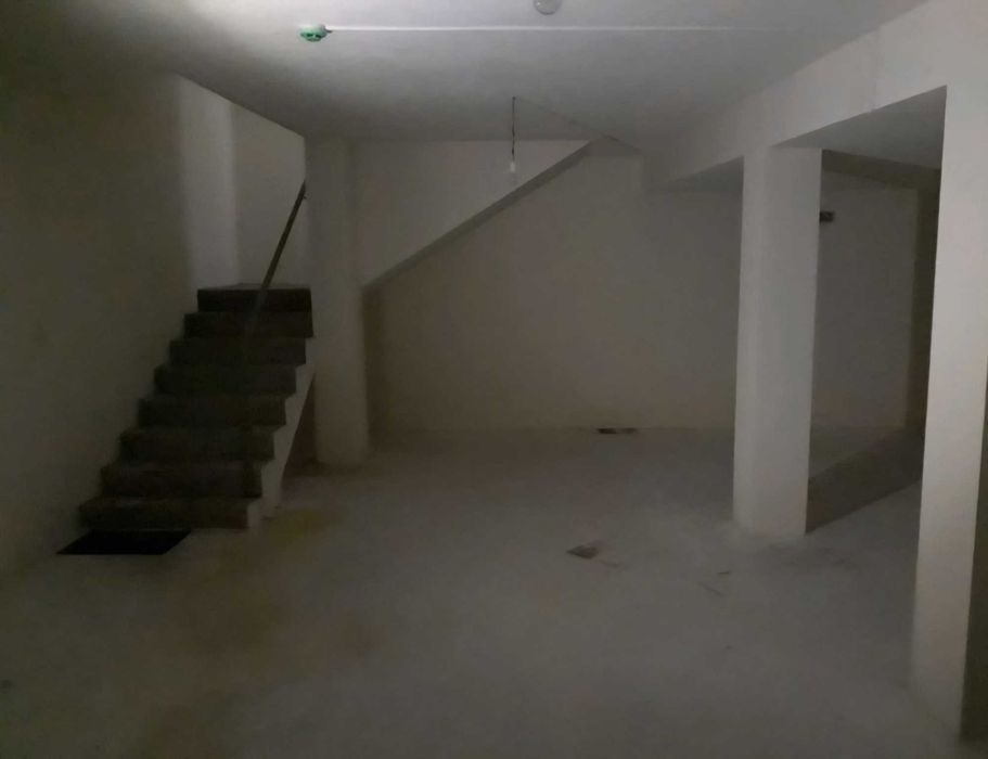 Venda de loja comercial em Vila Flor