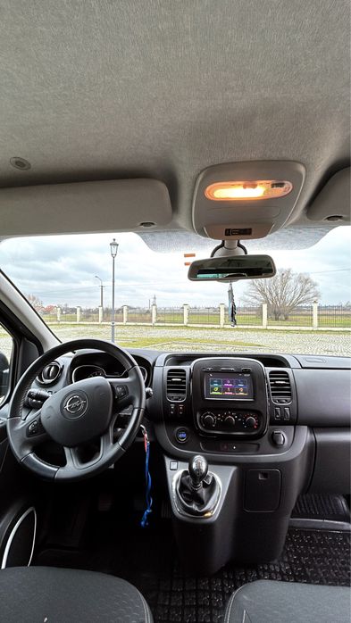 Wynajem busa 9 osobowego / busy