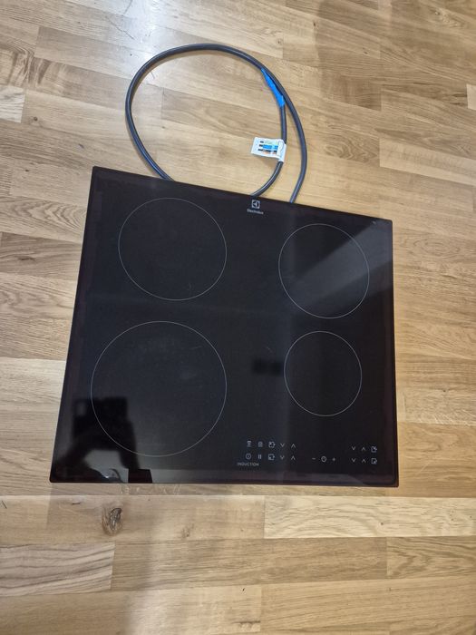 Plyta indukcyjna Elektroluks LIR60433
