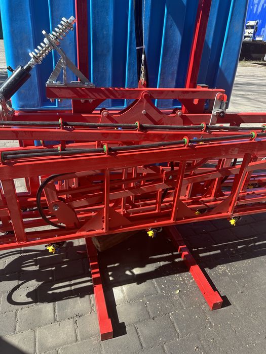 Оприскувач . Обприскувач . Оприскиватель