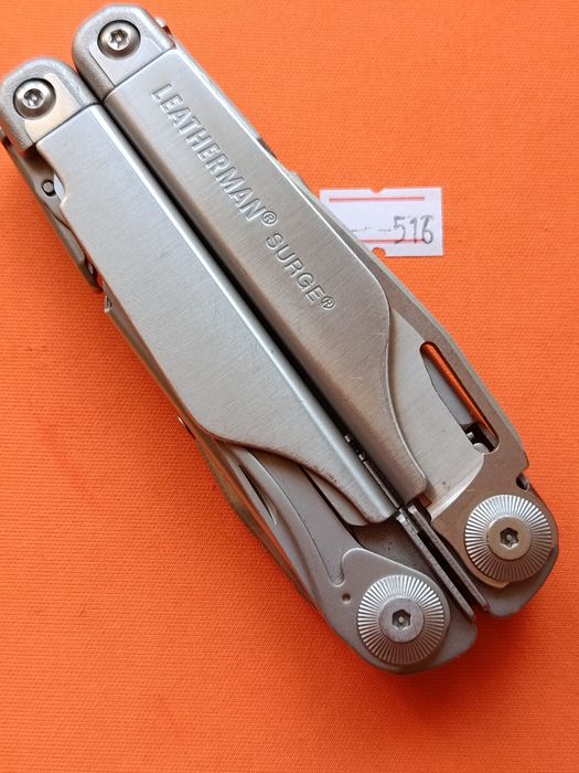 Армейский мультитул Leatherman Surge