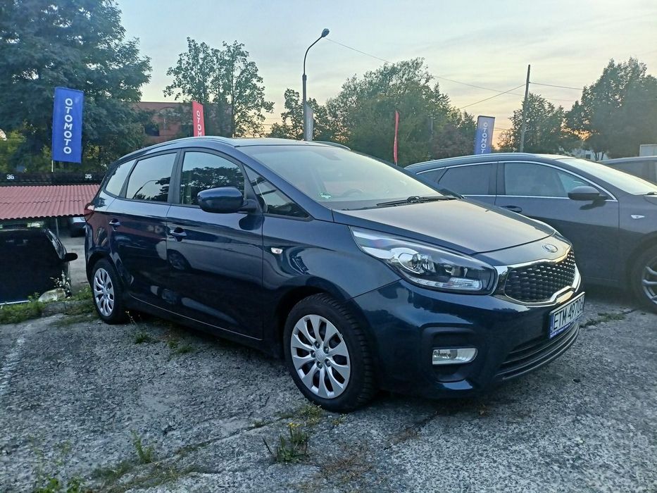 Kia Carens