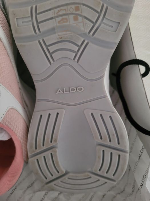 Tenis senhora Aldo novos 37