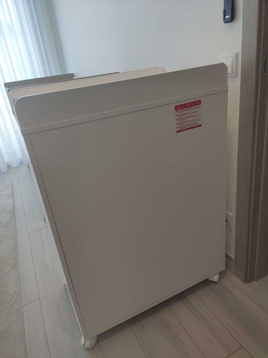 Comoda muda fralda Trama