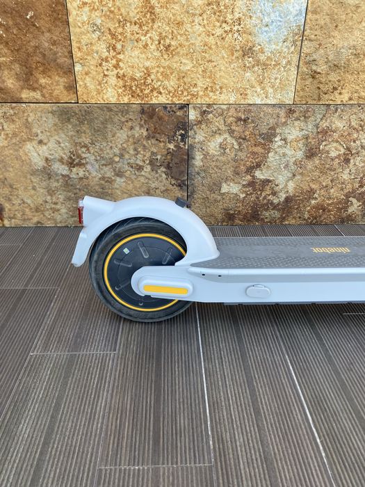 Trotinete Elétrica E-Scooter SEGWAY-NINEBOT Max G30 LE
