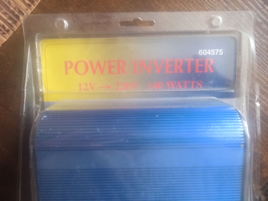 Przetwornica samochodowa 140W