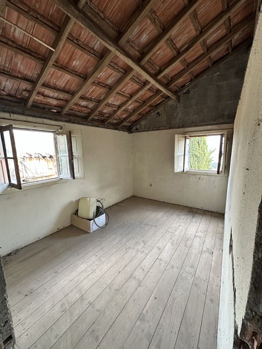 Moradia para reconstruçao
