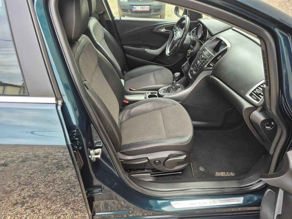 Sprzedam Opel Astra J 1,4 benz 140kM 2014 rok produkcji