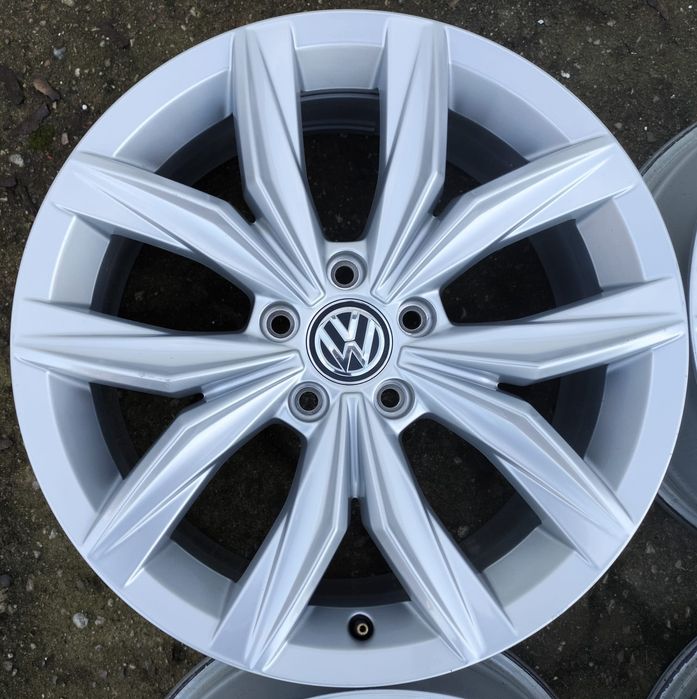 Felgi aluminiowe VW Tiguan T-Roc Passat Sharan 7x18 ET43 5x112