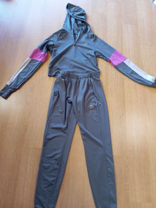 camisola de corrida e fato de treino