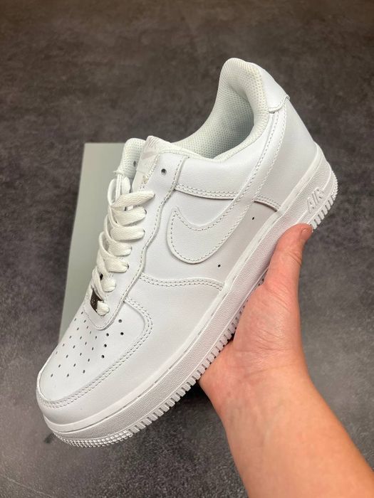 Оригінальні шкіра Найк аір форс 1 білі Nike Air Force 1 Low White Premium