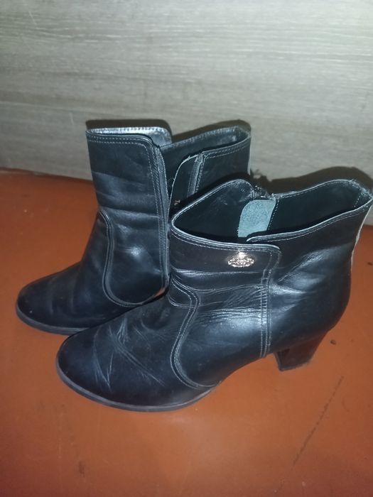 Продам ботинки  из натуральной кожи
