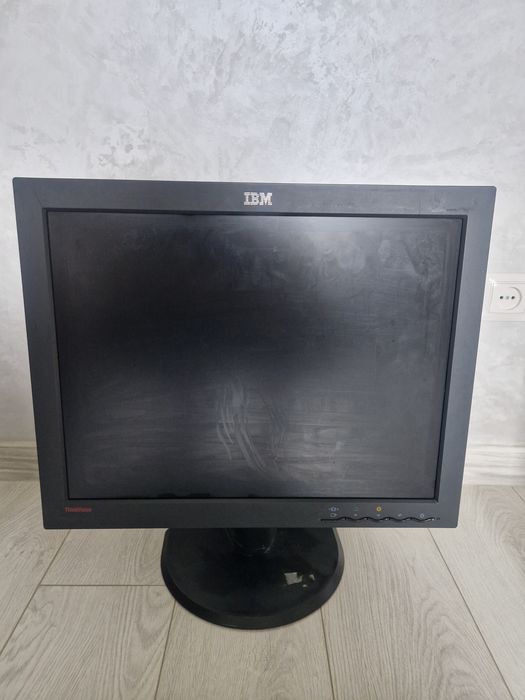 Монітор комп'ютерний IBM