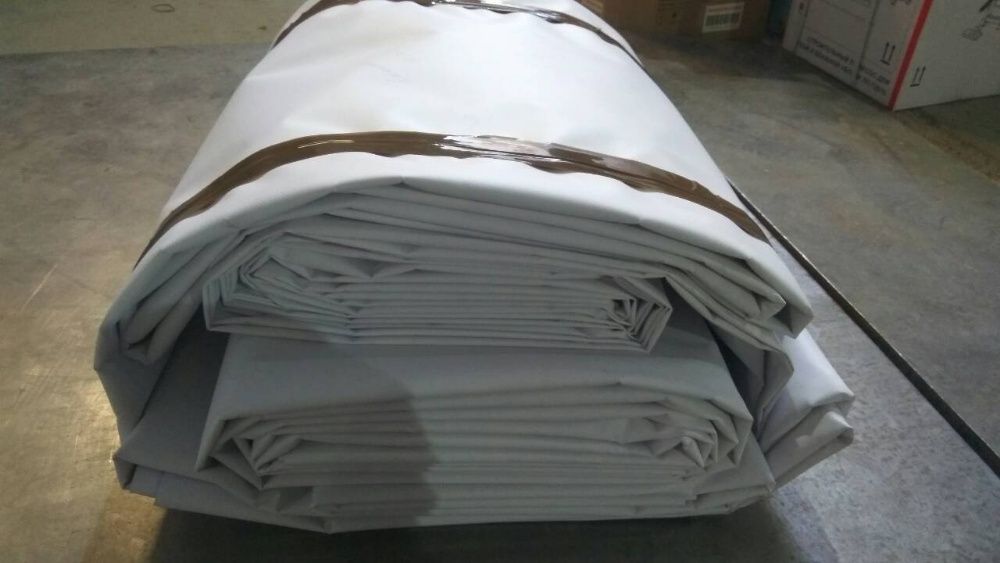 Добротный тент б/у для спецтехники ,тент от дождя и снега , тент пвх