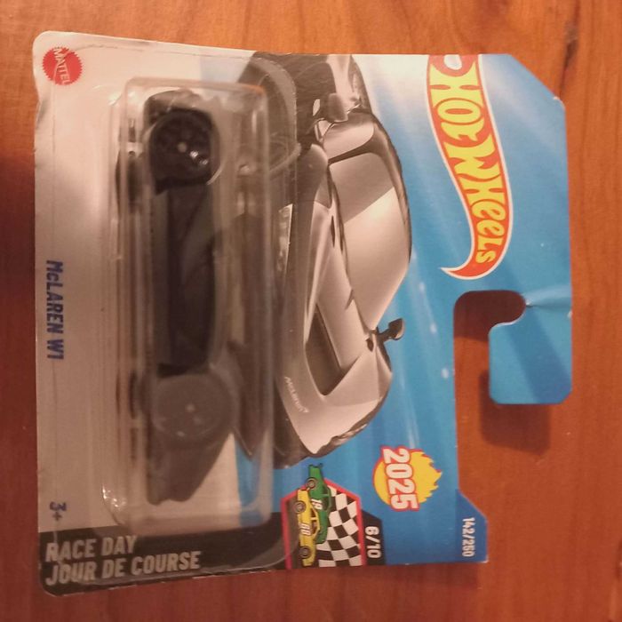 HotWheels com 10% desconto Mclaren Bentley Cadillac Gordon Murray