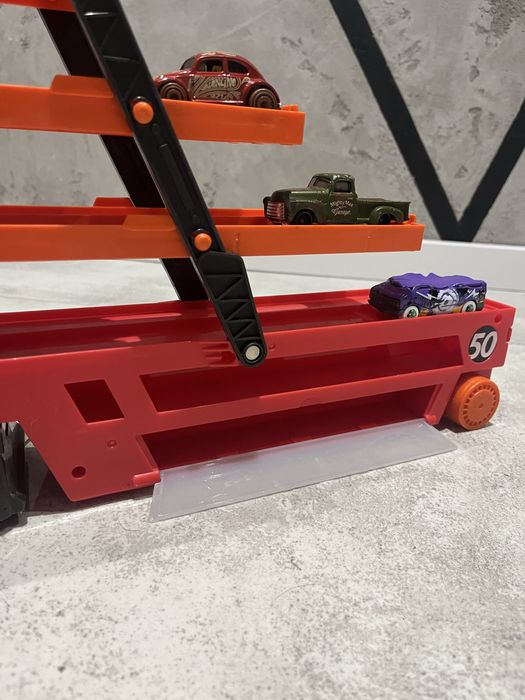 Laweta hot wheels + autka