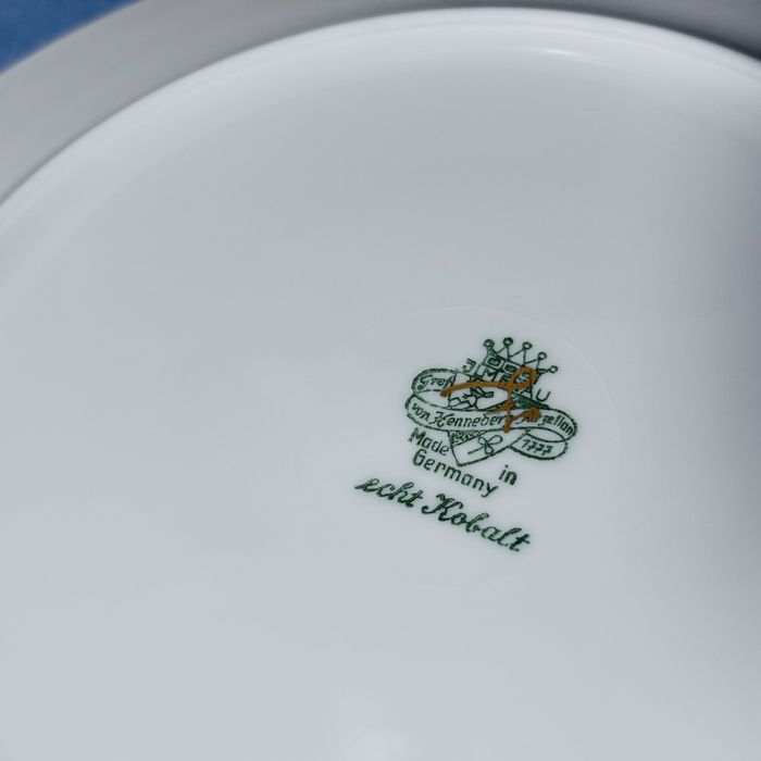 ilmenau piękny talerzyk porcelanowy owoce ananas winogrona orzechy