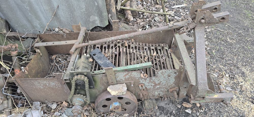 До т-25. ПД-8 пускач, пусковий двигун Косілка, коса, плуг, рало, копал