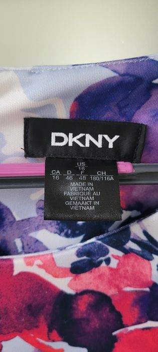 DKNY Elegancka sukienka w kwiatki