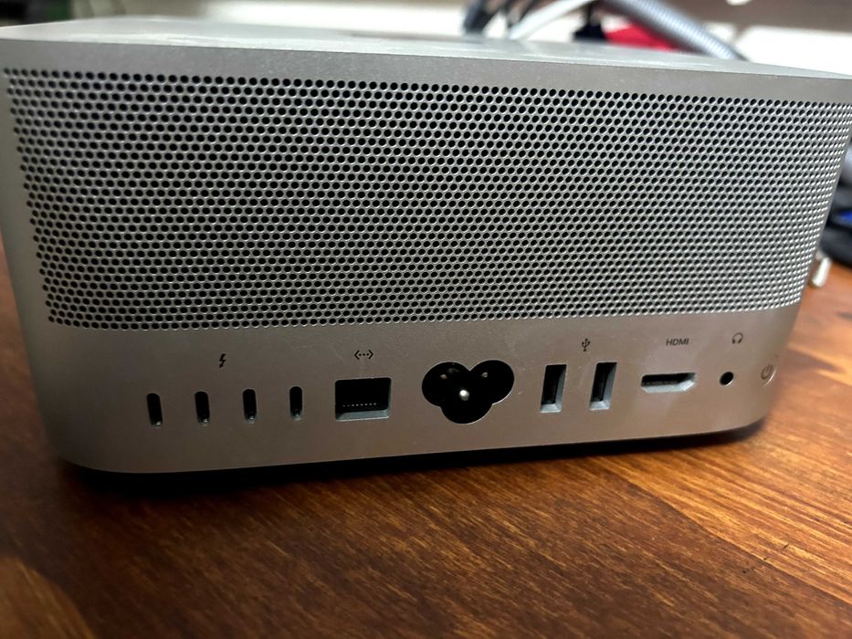 Mac Studio M1 Max 32GB RAM 512 Disco