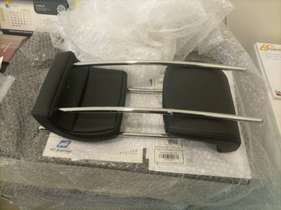Encostos de cabeça em pelo Ford smax