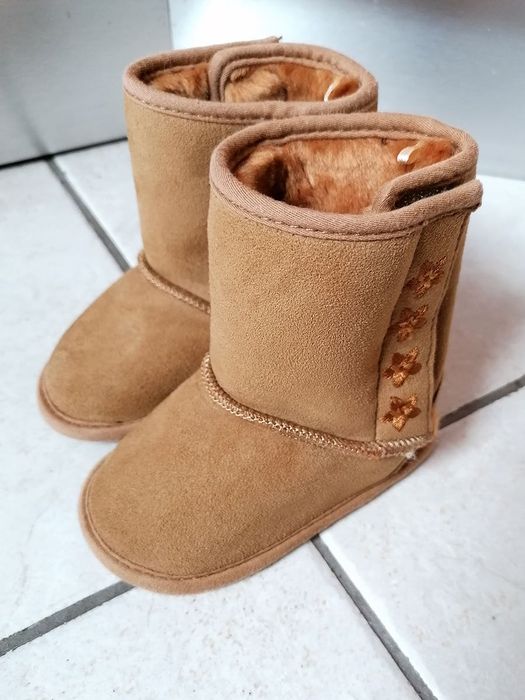 Buty dziecięce jak Emu/Ugg r. 19