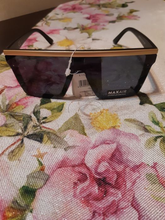 Okulary przeciwsłoneczne nowe