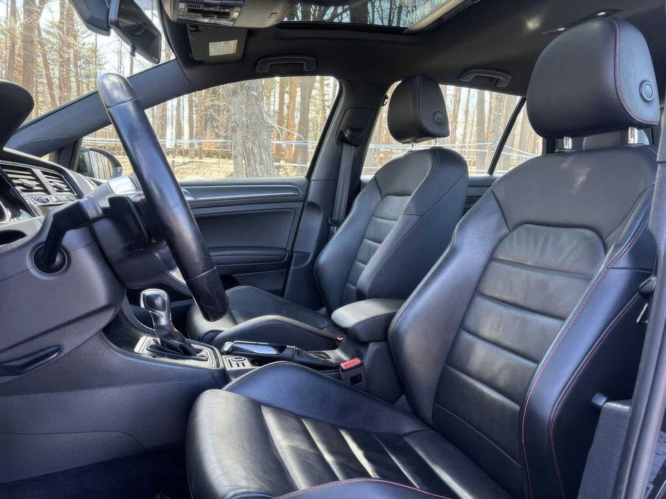 Volkswagen Golf GTI      2018