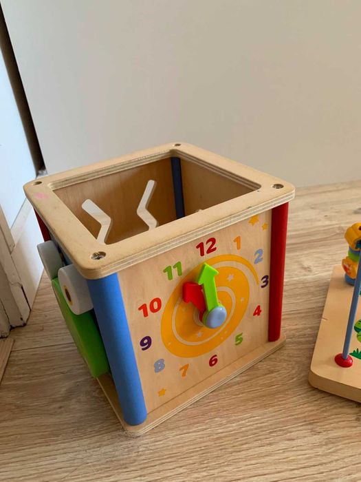 Cubo de Atividades 5 em 1, em Madeira Playtive