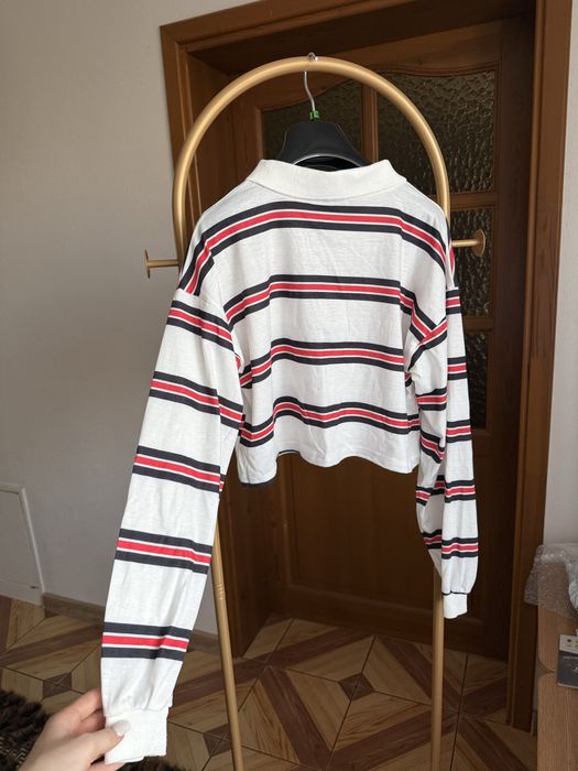 krótka bluzka polo z długim rękawem