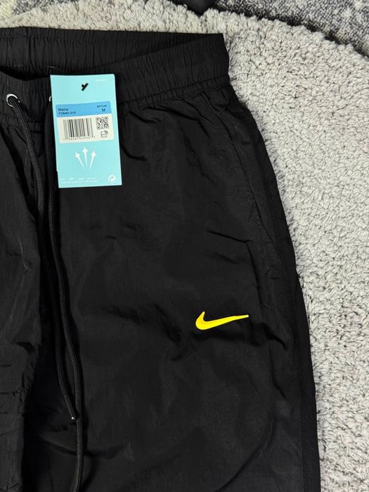 Нейлонові штани Nike Nocta!
