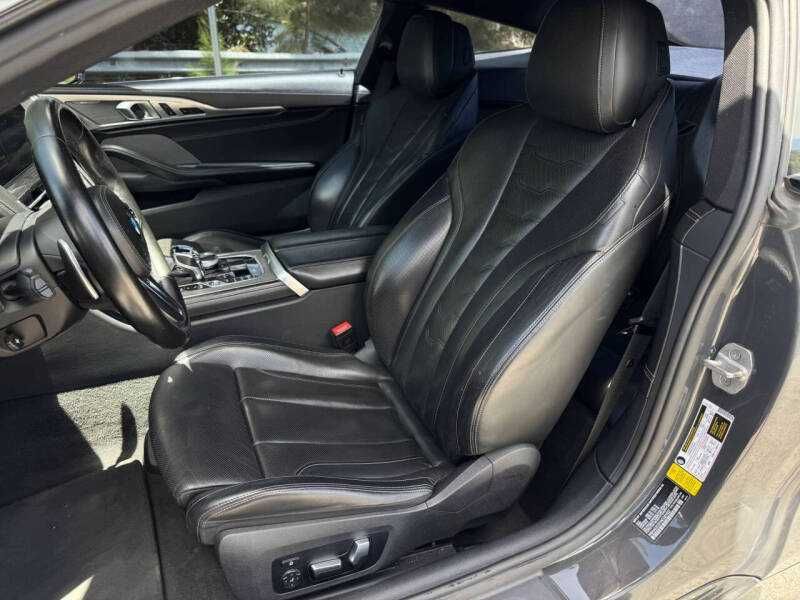 2022 BMW 8 Series 840i