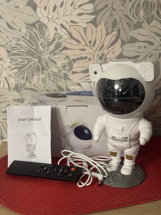 Projektor gwiazd Astronauta z pilotem Zabawka dla Dziecka Lampka Nocna