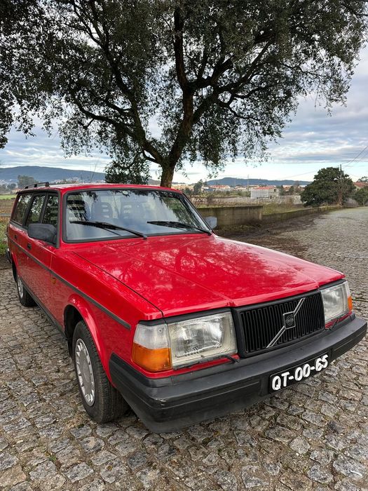 Volvo 245