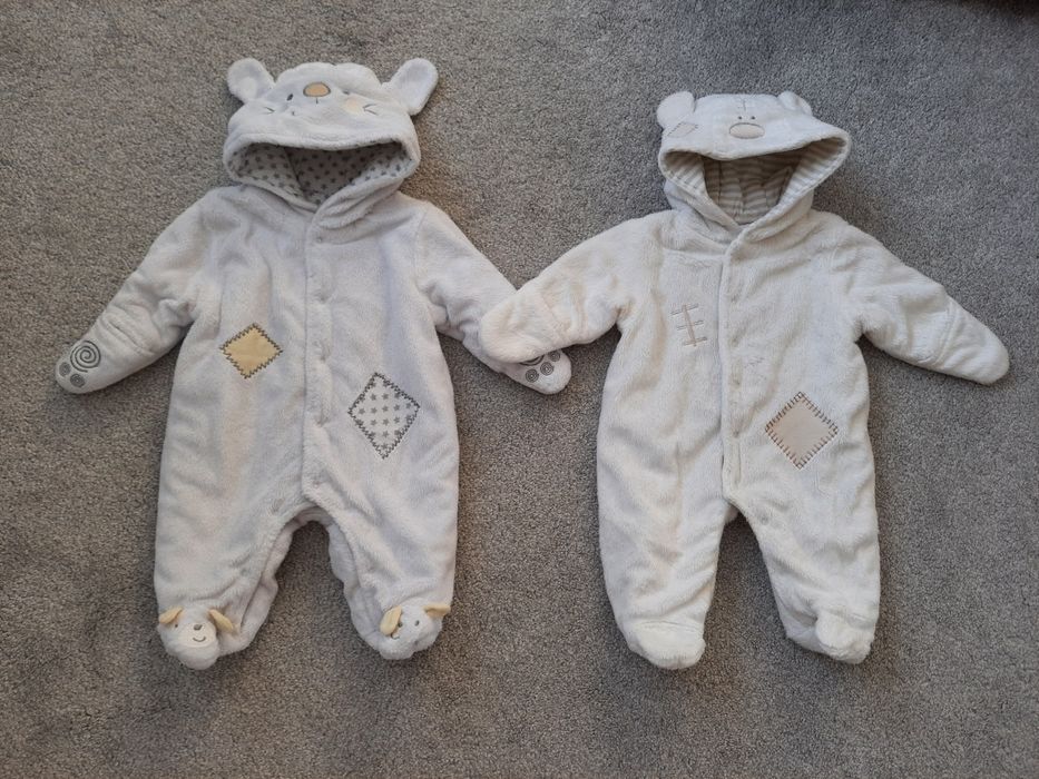 Kombinezony dla bliźniaków 0-3