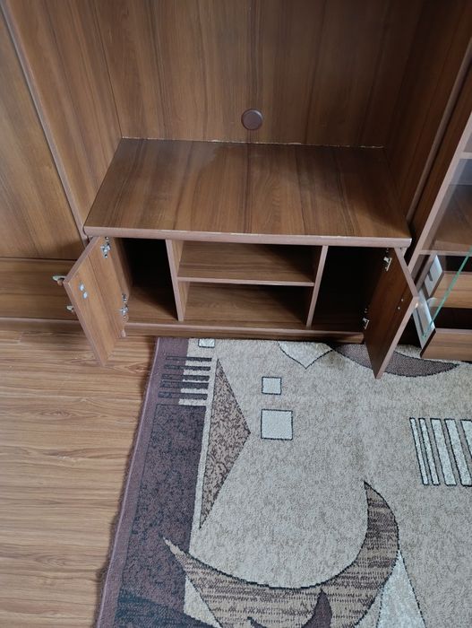 Продам стінку в зал.