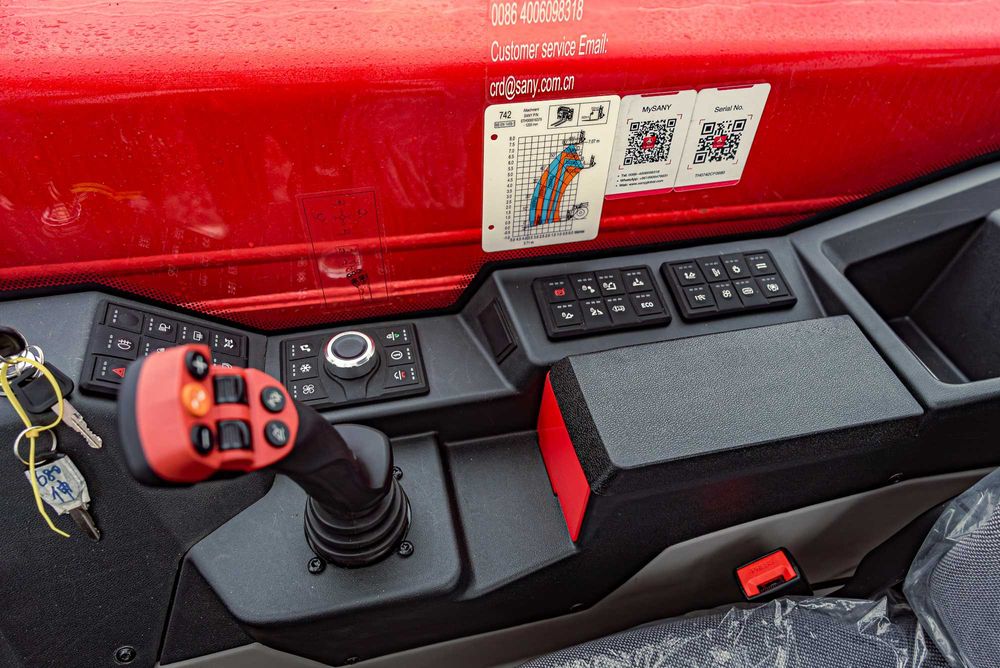 Телескопічний навантажувач Sany STH742 2025 (7м, 4.2т.)