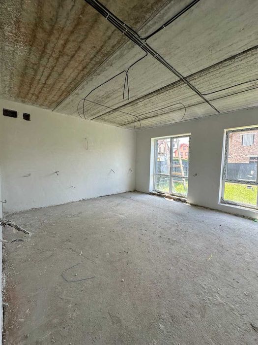 Продаж ГОТОВОГО до ремонту таунхауса 130м2 з гаражем та ділянкою