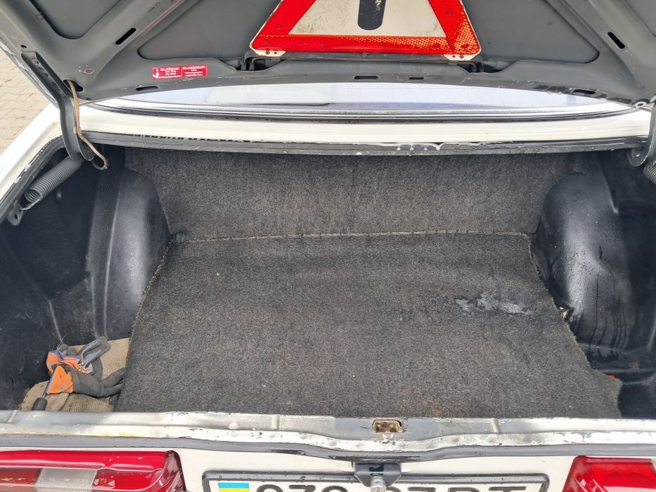 Продам Mersedes W123 200 дизель