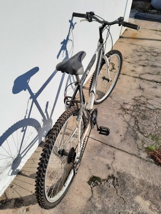 Bicicleta EMT Terrain Series