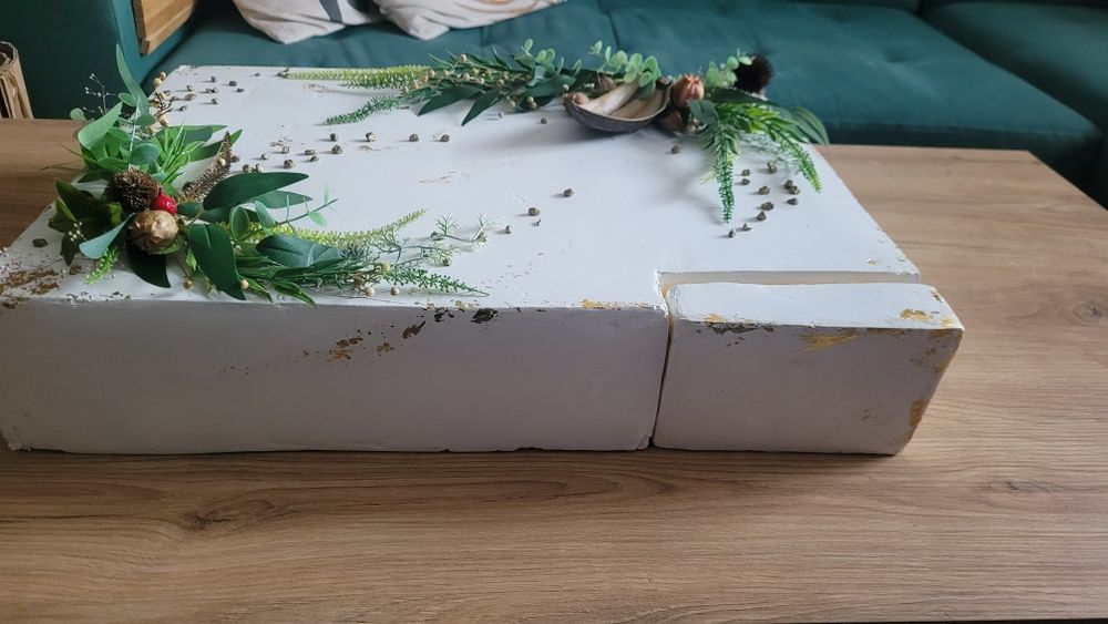 Weselny tort jako atrapa prostokątny w stylu boho