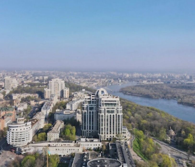 Оренда Даймонда Грушевського 9а Лаврська Мазепи Грушевського