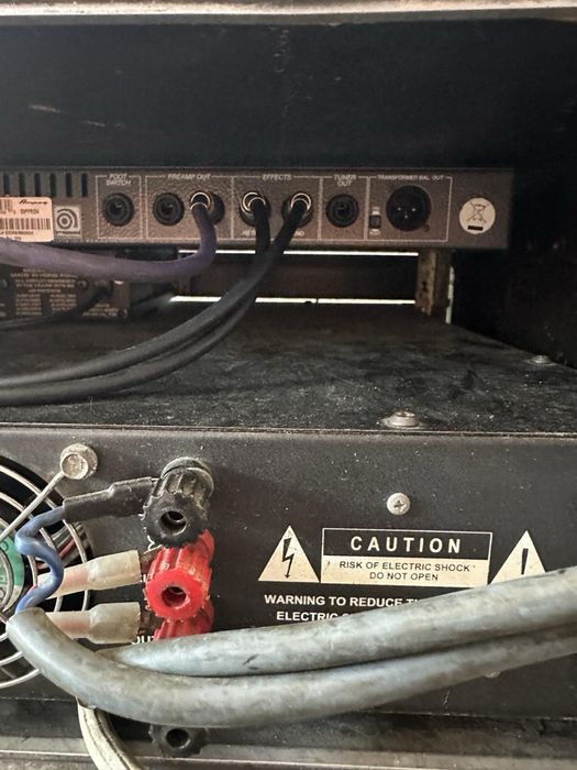 басова гітарна голова з премпом Ampeg SVT Pro