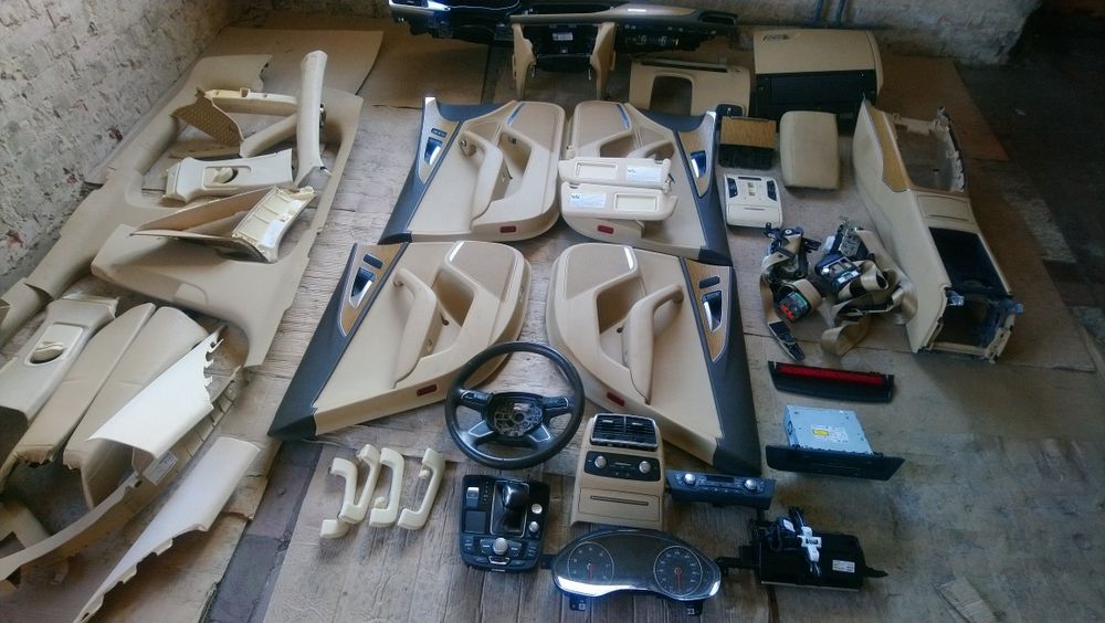 Інтер'єр салона Audi A6 c7 4g