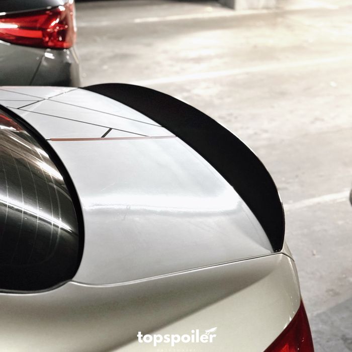 Спойлер накладка лип сабля БМВ BMW 3 E92 2006-2010 стиль M