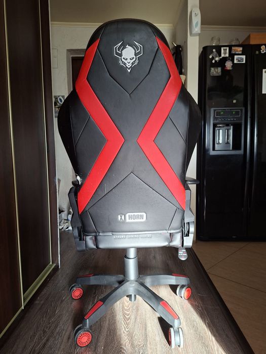 Krzesło diablo czerwono czarne